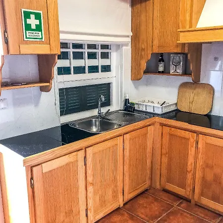 Esense - Formosinha Chalet Madalena (Azores)